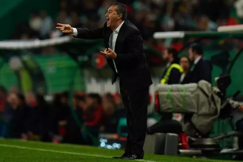 بيسيرو - مدرب نيجيريا